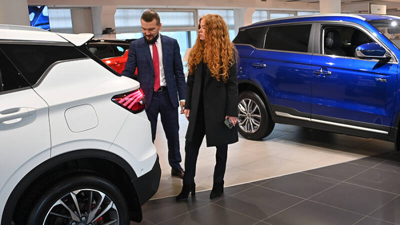 Дилеры предупредили о подорожании автомобилей летом