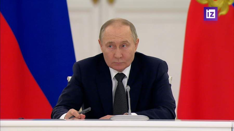 Путин поддержал идею сформировать единую комплексную госпрограмму по спорту
