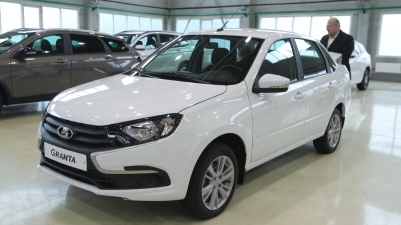 АвтоВАЗ рассказал о будущем Lada Granta после появления модели Iskra